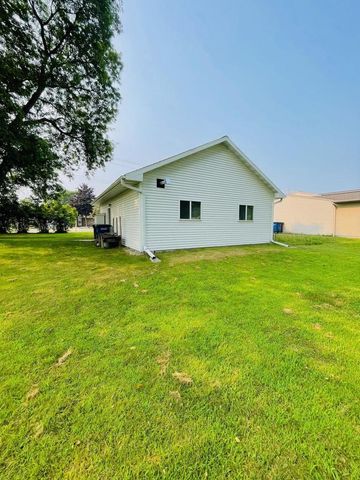 233 S WISCONSIN STREET, Pulaski, WI 54162