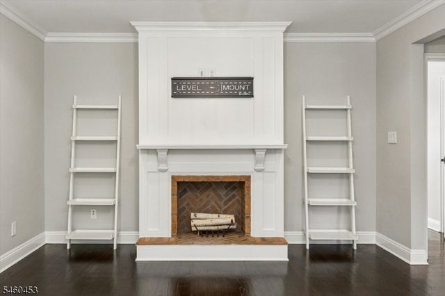 24 Hutton Ave 6, West Orange Twp., NJ 07052