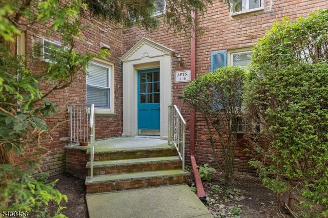 24 Hutton Ave 6, West Orange Twp., NJ 07052