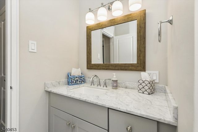24 Hutton Ave 6, West Orange Twp., NJ 07052