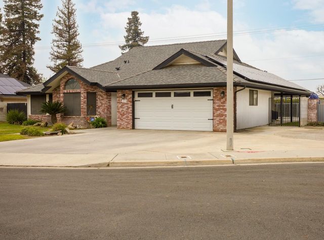 434 N Jennifer Way, Porterville, CA 93257