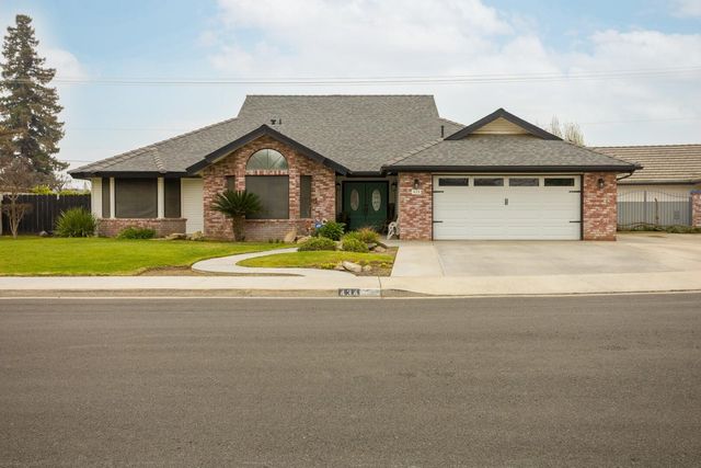 434 N Jennifer Way, Porterville, CA 93257