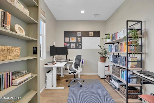 9763 E Lynx Lake Trail, Tucson, AZ 85747