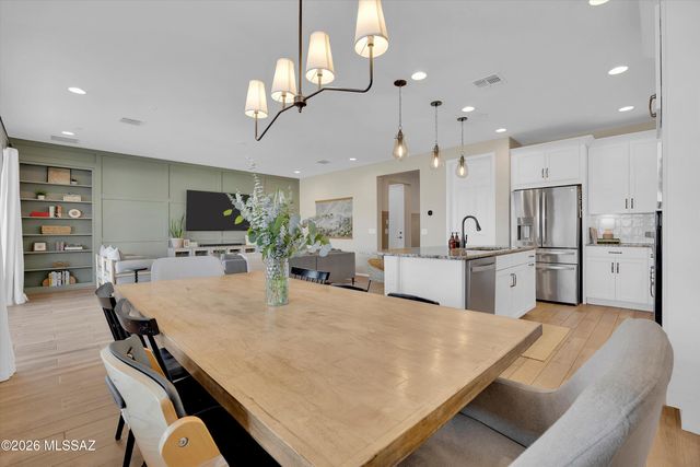 9763 E Lynx Lake Trail, Tucson, AZ 85747