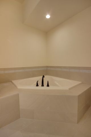 8247 Dylan Drive, Merrillville, IN 46410