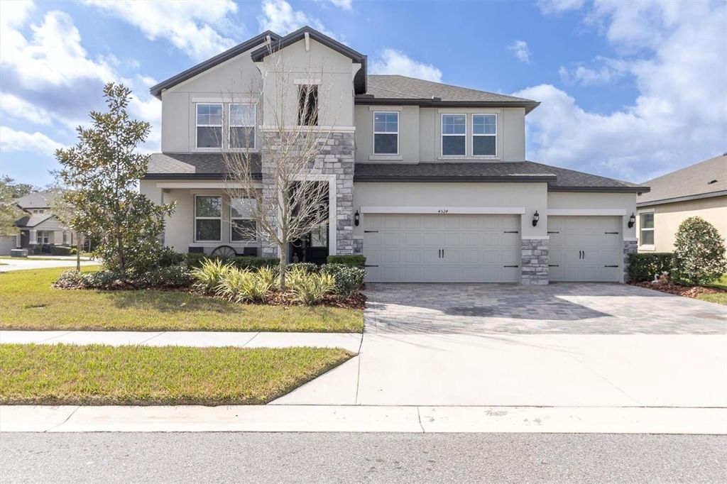Image 1 of property listing at 4524 TATUM LOOP, Odessa, FL 33556