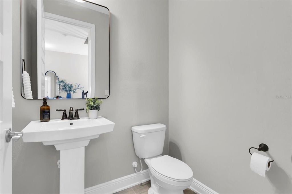 Image 22 of property listing at 4524 TATUM LOOP, Odessa, FL 33556