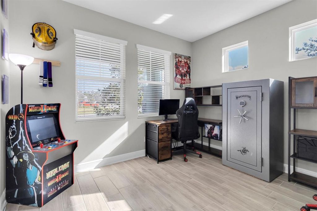 Image 34 of property listing at 4524 TATUM LOOP, Odessa, FL 33556