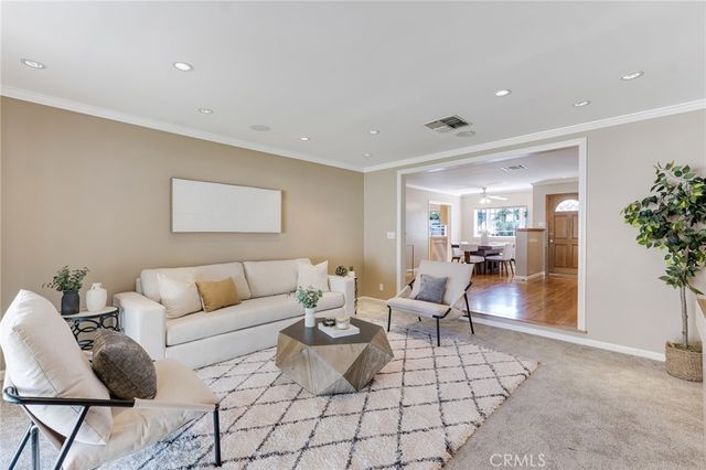 6507 Hanna, Woodland Hills, CA 91303