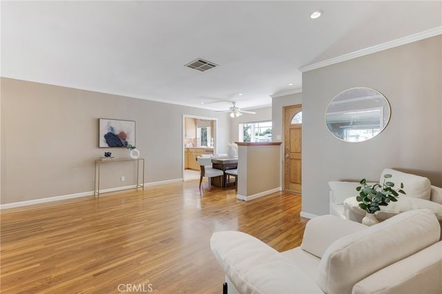 6507 Hanna, Woodland Hills, CA 91303