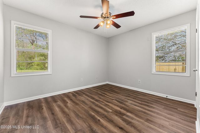 1590 E Gilford Cove, Southaven, MS 38671