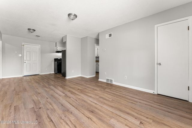 1590 E Gilford Cove, Southaven, MS 38671