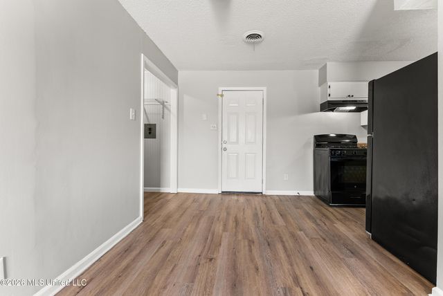 1590 E Gilford Cove, Southaven, MS 38671