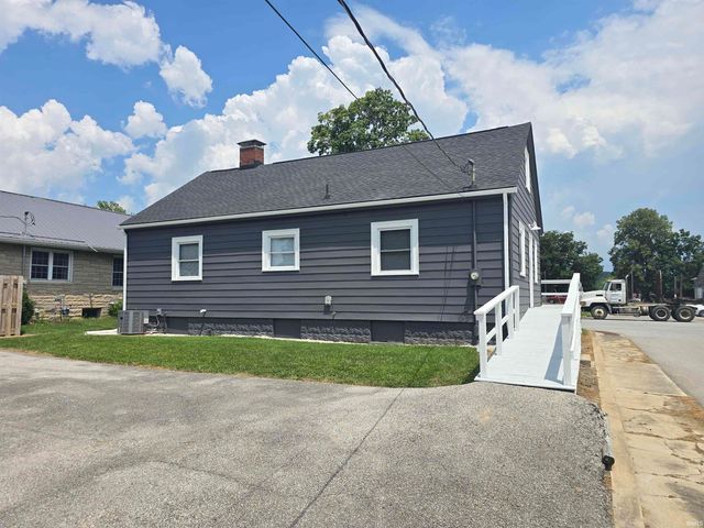 213 N Fletcher Avenue, Spencer, IN 47460