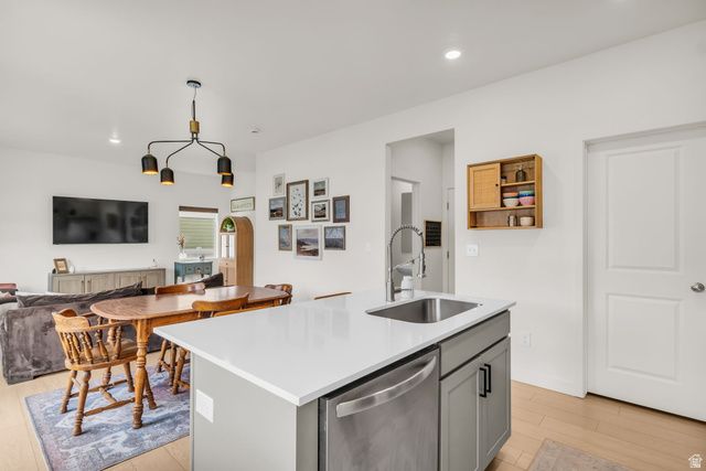 3350 N FLICKER DR, Eagle Mountain, UT 84005