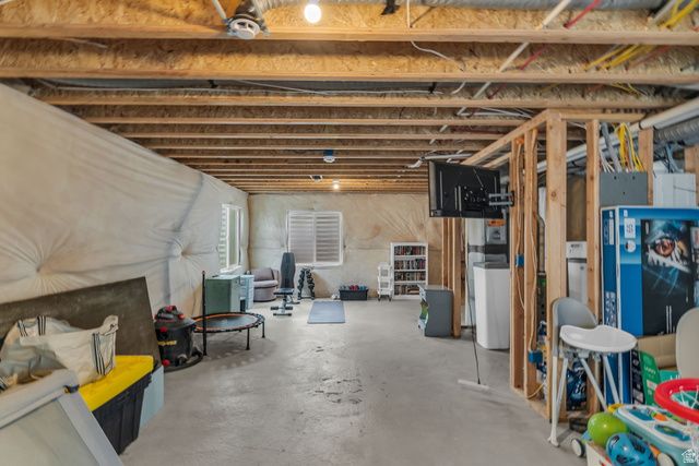 3350 N FLICKER DR, Eagle Mountain, UT 84005