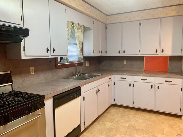 1003 Spruce St, Morgan City, LA 70380