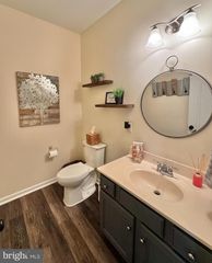 1142 DAY STAR DR, Harrisburg, PA 17111