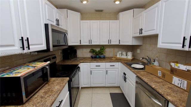 1904 Palmland Drive 3, Boynton Beach, FL 33436