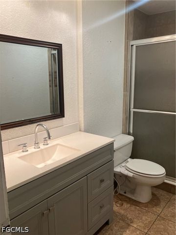 3923 SE 12th AVE, Cape Coral, FL 33904