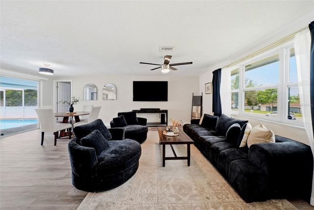 6072 AIRMONT DRIVE, Spring Hill, FL 34606