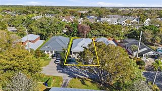 1050 13th ST N, Naples, FL 34102