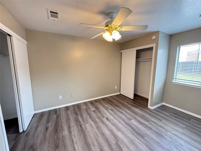 1122 Millview Drive 2702, Arlington, TX 76012