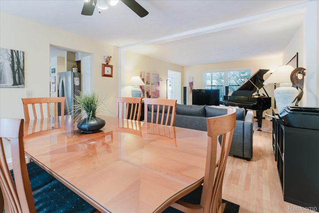 38443 Meghan Lane, Westland, MI 48185