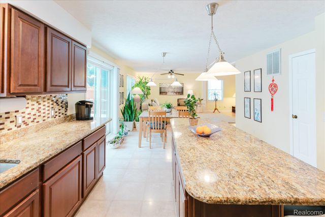 38443 Meghan Lane, Westland, MI 48185