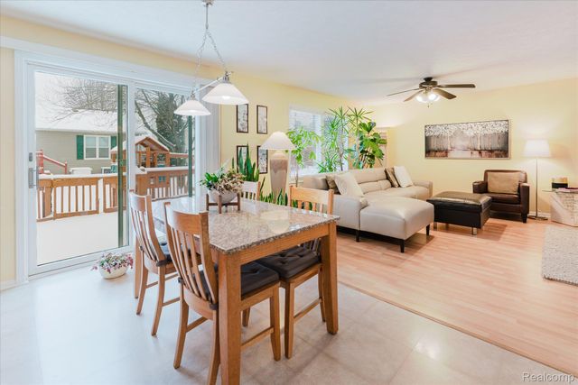 38443 Meghan Lane, Westland, MI 48185