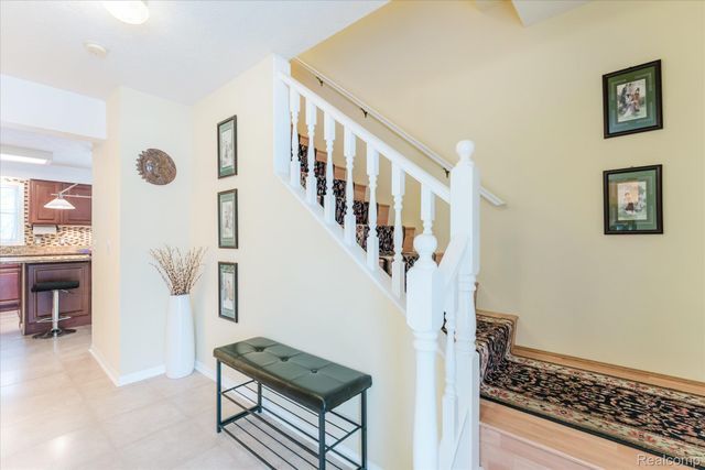 38443 Meghan Lane, Westland, MI 48185