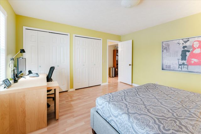 38443 Meghan Lane, Westland, MI 48185