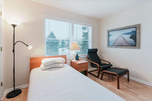 38443 Meghan Lane, Westland, MI 48185