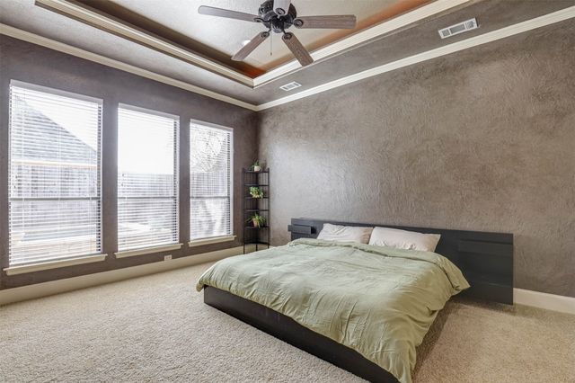 617 Indian Trail, Hurst, TX 76054