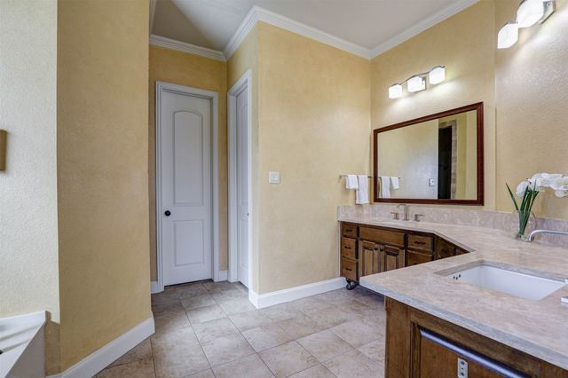 617 Indian Trail, Hurst, TX 76054