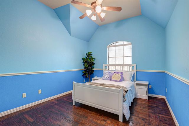 617 Indian Trail, Hurst, TX 76054