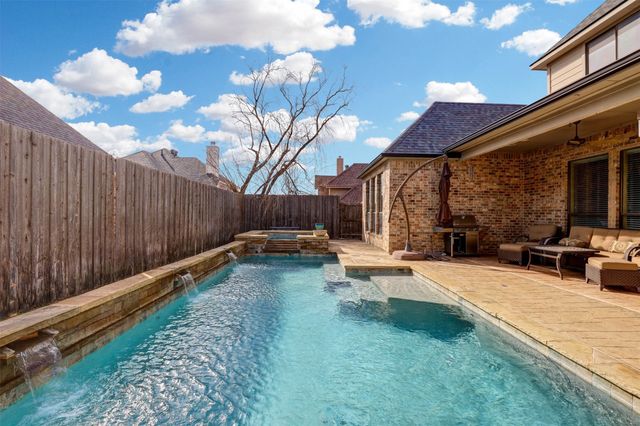 617 Indian Trail, Hurst, TX 76054