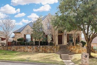 617 Indian Trail, Hurst, TX 76054