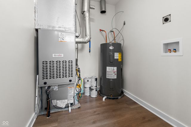 2715 NW Westleigh Drive NW, Indianapolis, IN 46268