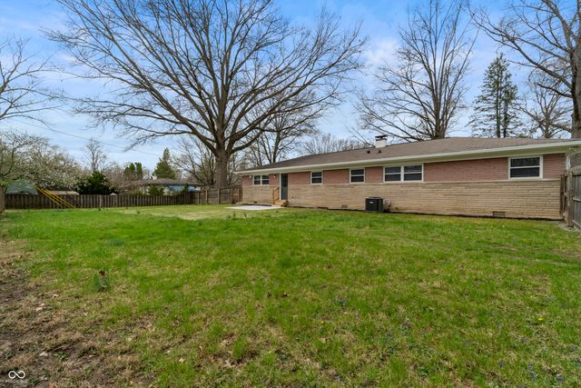 2715 NW Westleigh Drive NW, Indianapolis, IN 46268