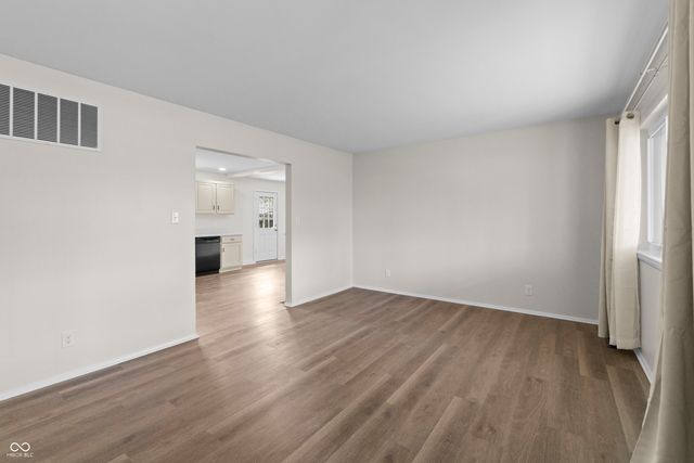 2715 NW Westleigh Drive NW, Indianapolis, IN 46268