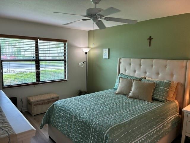 100 S Moccasin Trail S, Jupiter, FL 33458