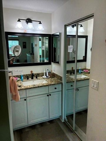 100 S Moccasin Trail S, Jupiter, FL 33458