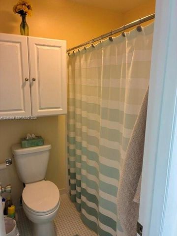 100 S Moccasin Trail S, Jupiter, FL 33458