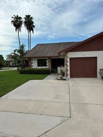 100 S Moccasin Trail S, Jupiter, FL 33458