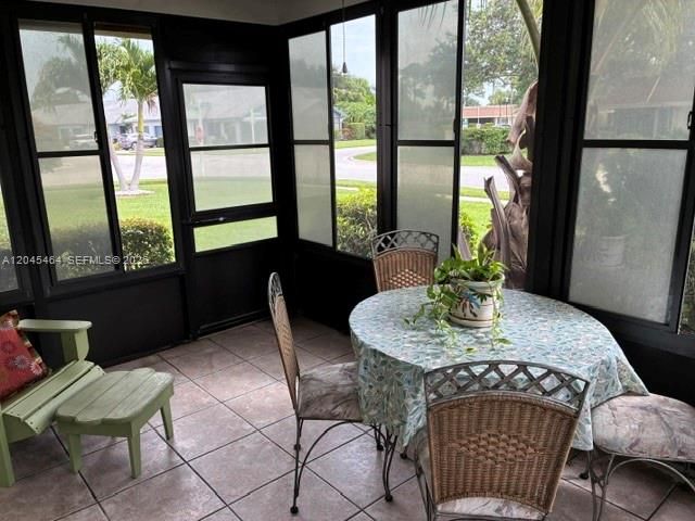 100 S Moccasin Trail S, Jupiter, FL 33458