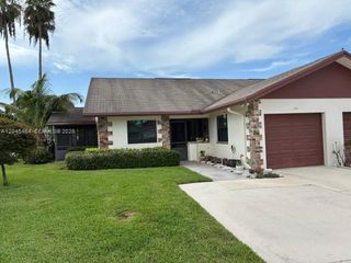 100 S Moccasin Trail S, Jupiter, FL 33458