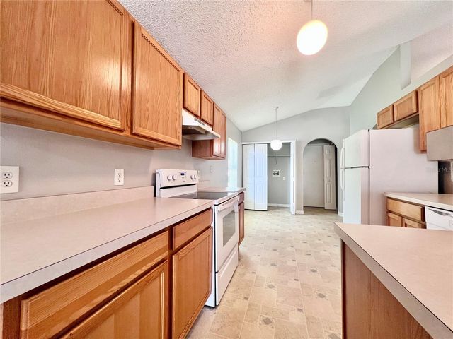 2950 ELBIB DRIVE, St Cloud, FL 34772