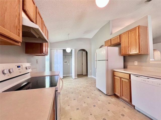 2950 ELBIB DRIVE, St Cloud, FL 34772