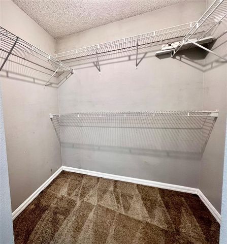 2950 ELBIB DRIVE, St Cloud, FL 34772